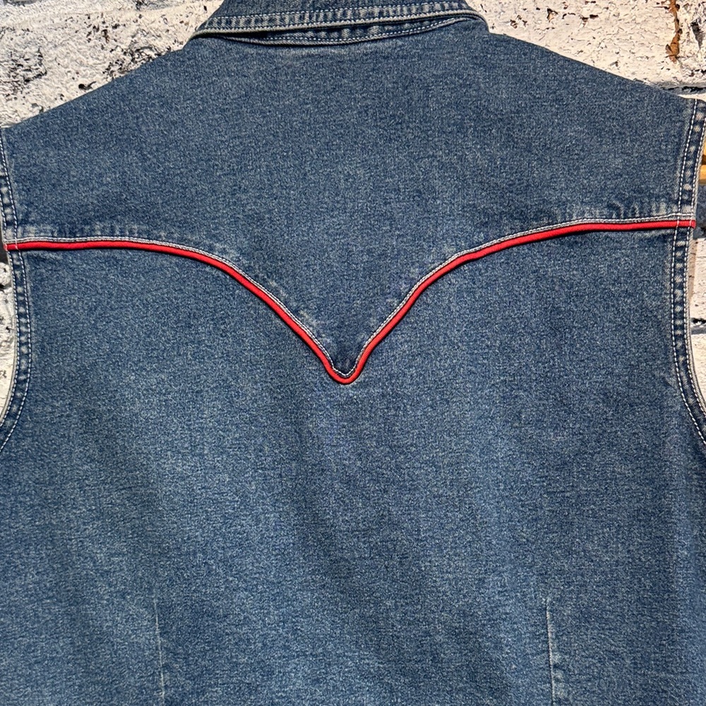 Roper Denim Sleeveless Button-Down Shirt with Red Embroidery - Picture 8 of 9